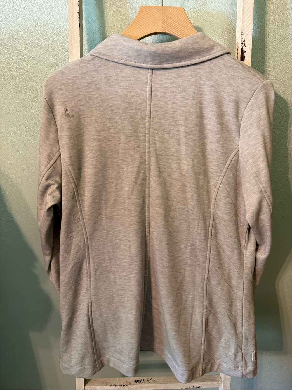 Lole Blazer Sweatshirt Light Gray Size L Women Pockets Quilted Button Up - Picture 3 of 8